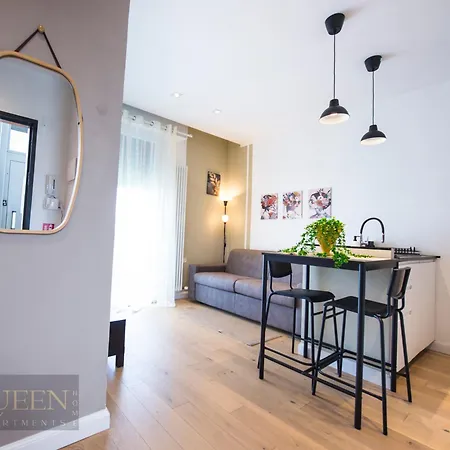 Queen Exhibithion شقة